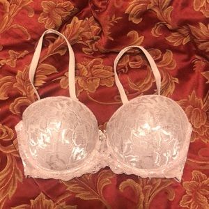 A Marilyn Monroe intimates push-up Bra